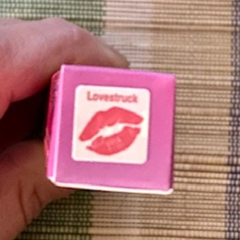Pur Chateau Kisses Lip Gloss in Lovestruck - NWT, discontinued, HTF - Picture 3 of 9